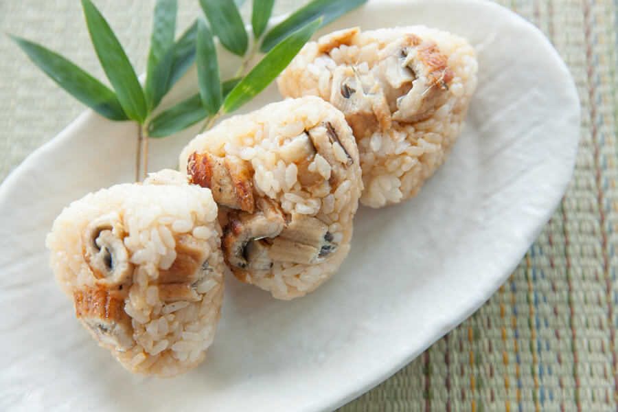 写真：焼きあなごのおにぎり